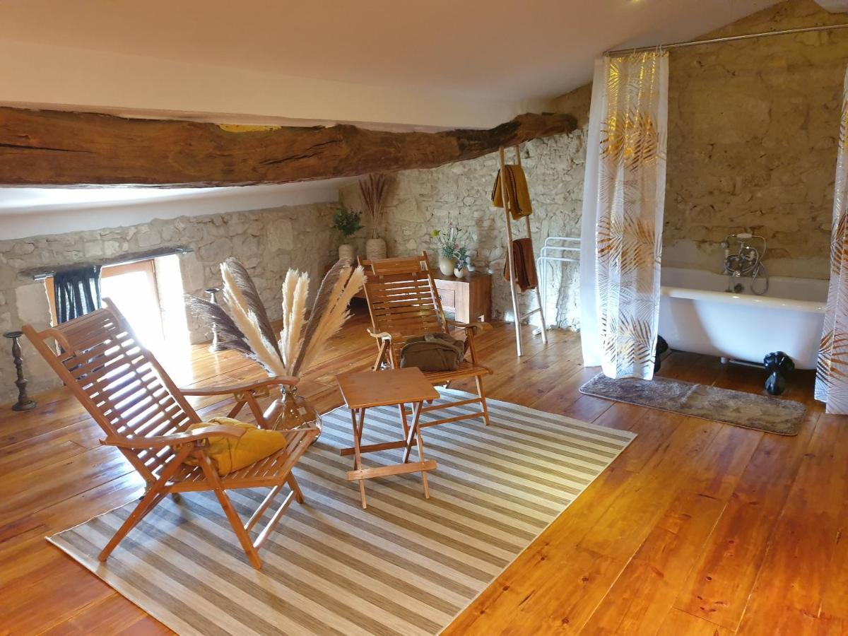 Chateau Puygrenier Villefranche-de-Lonchat Exterior photo
