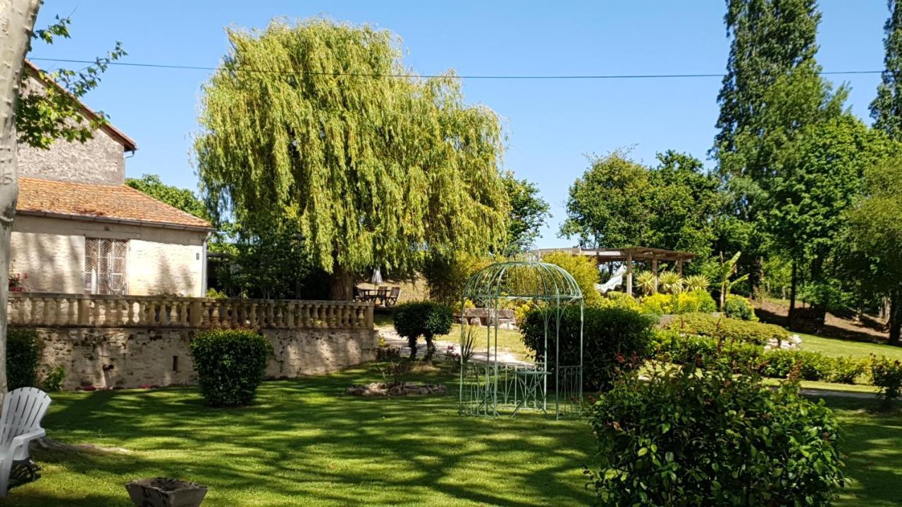 Chateau Puygrenier Villefranche-de-Lonchat Exterior photo